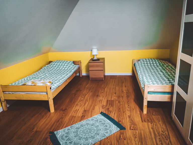 3 pojedyncze łóżka